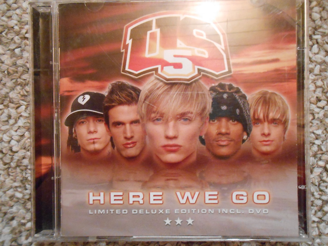 Here we Go (Album): Us5