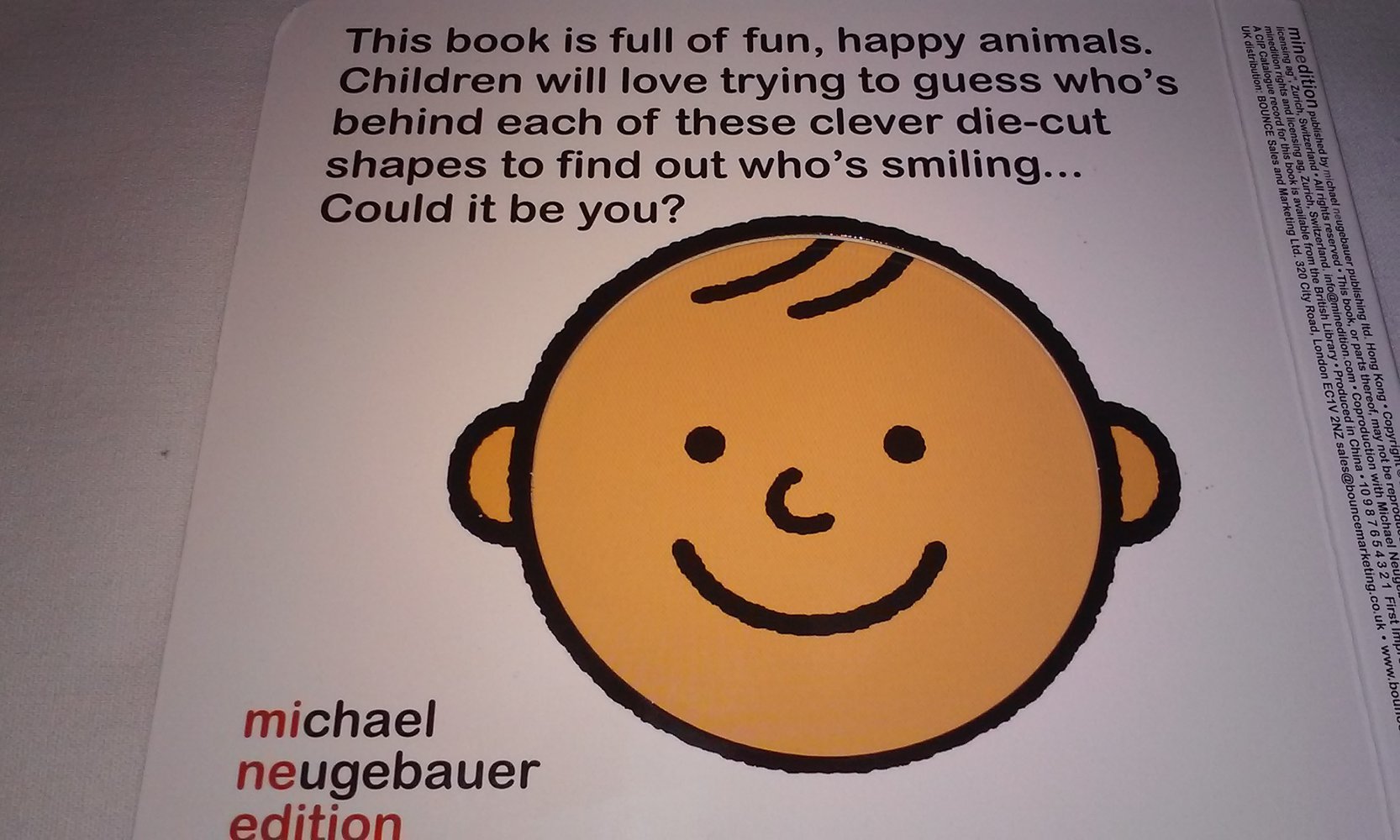 NEU! Meisterbuchkünstler Yusuke Yonezu: Who is Smiling? Pappbilderbuch -engl.