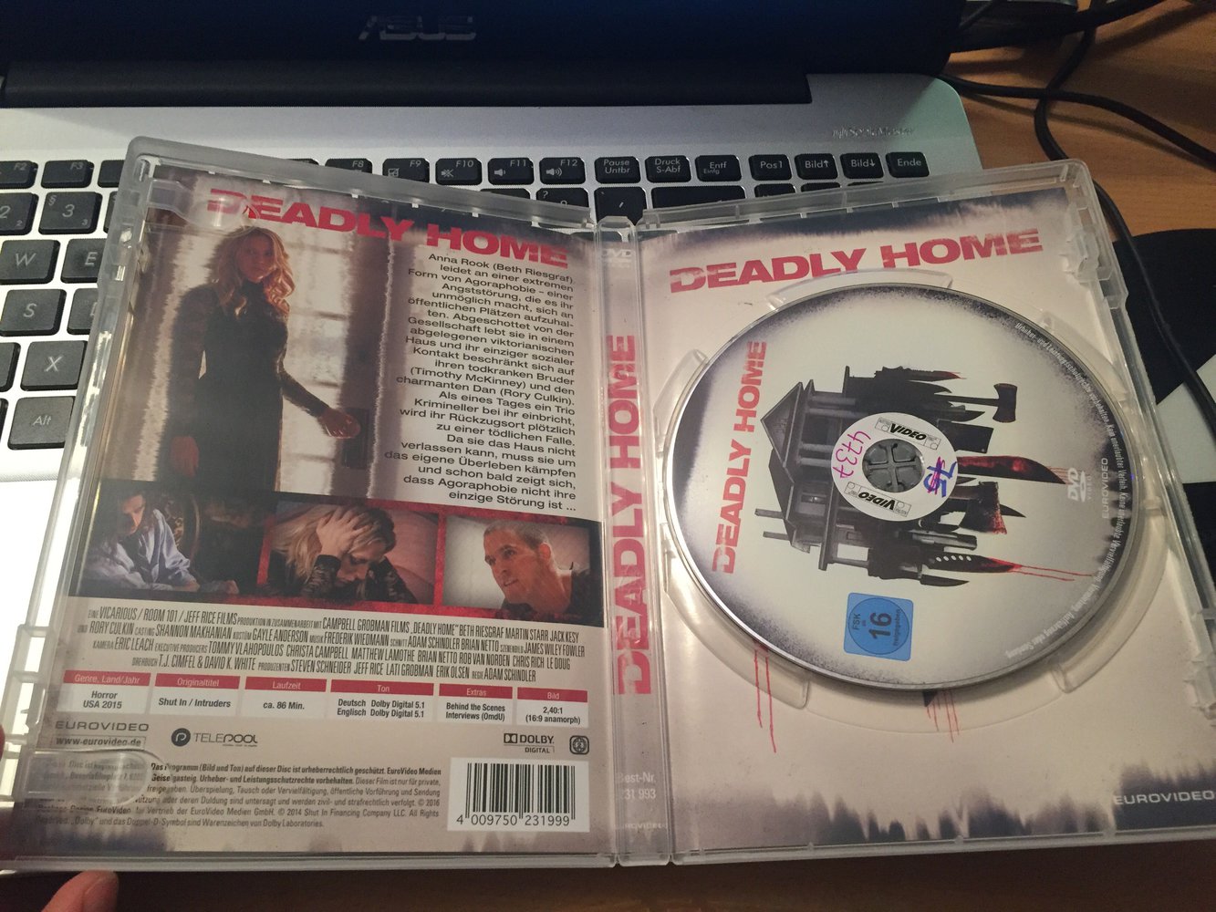 Deadly Home / horror/ slasher / dvd / Film / horrorthriller 