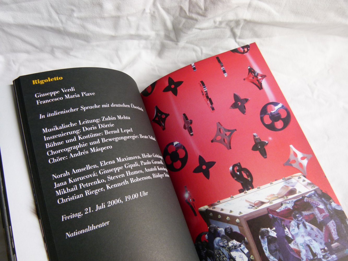 Bayerische Staatsoper Münchner Opern Festspiele 2006 Samtbuch, gebundene Ausgabe