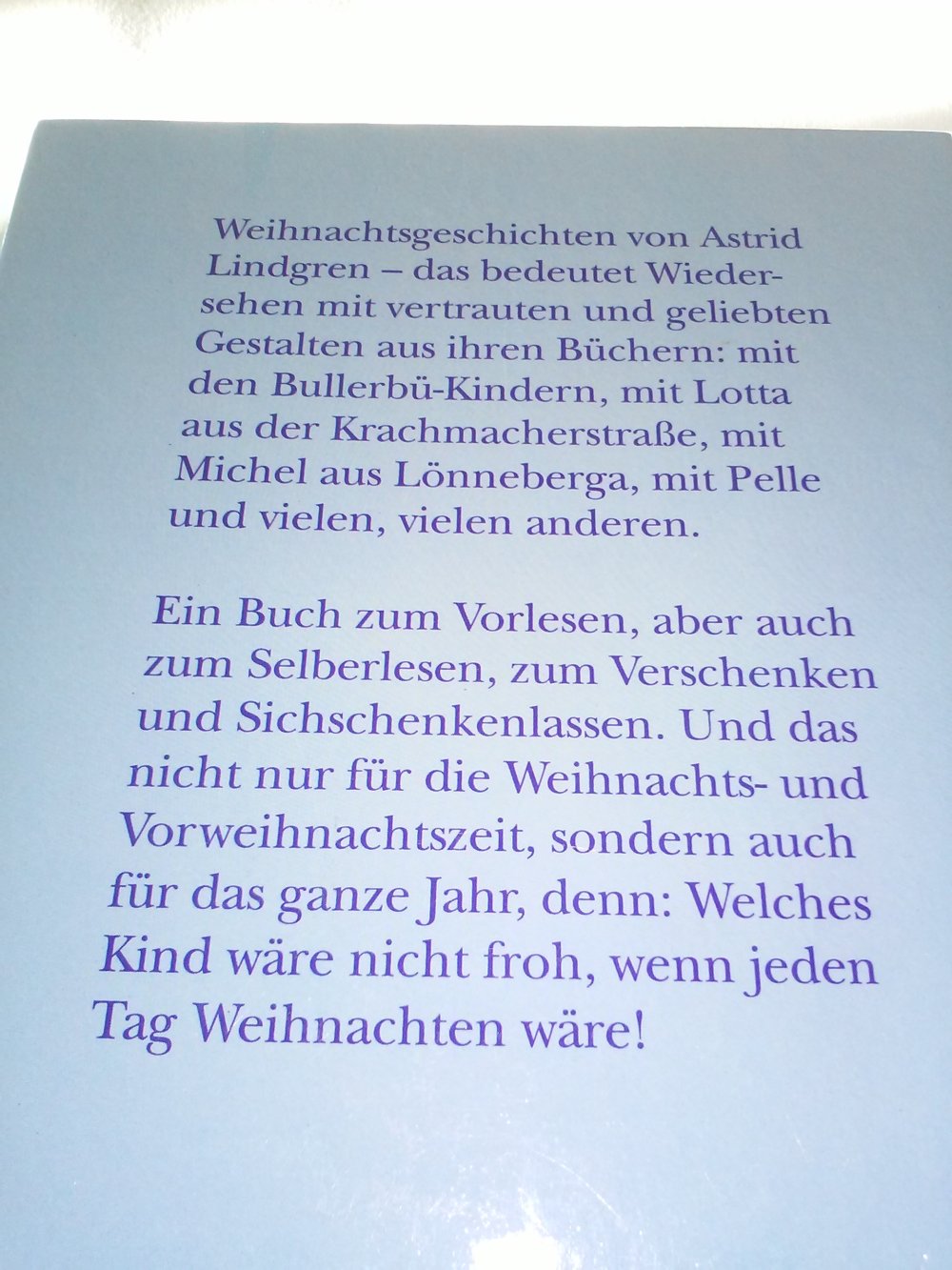 Astrid Lindgren: Das entschwundene Land / Pelle zieht aus 15 Weihnachtsgeschichten 