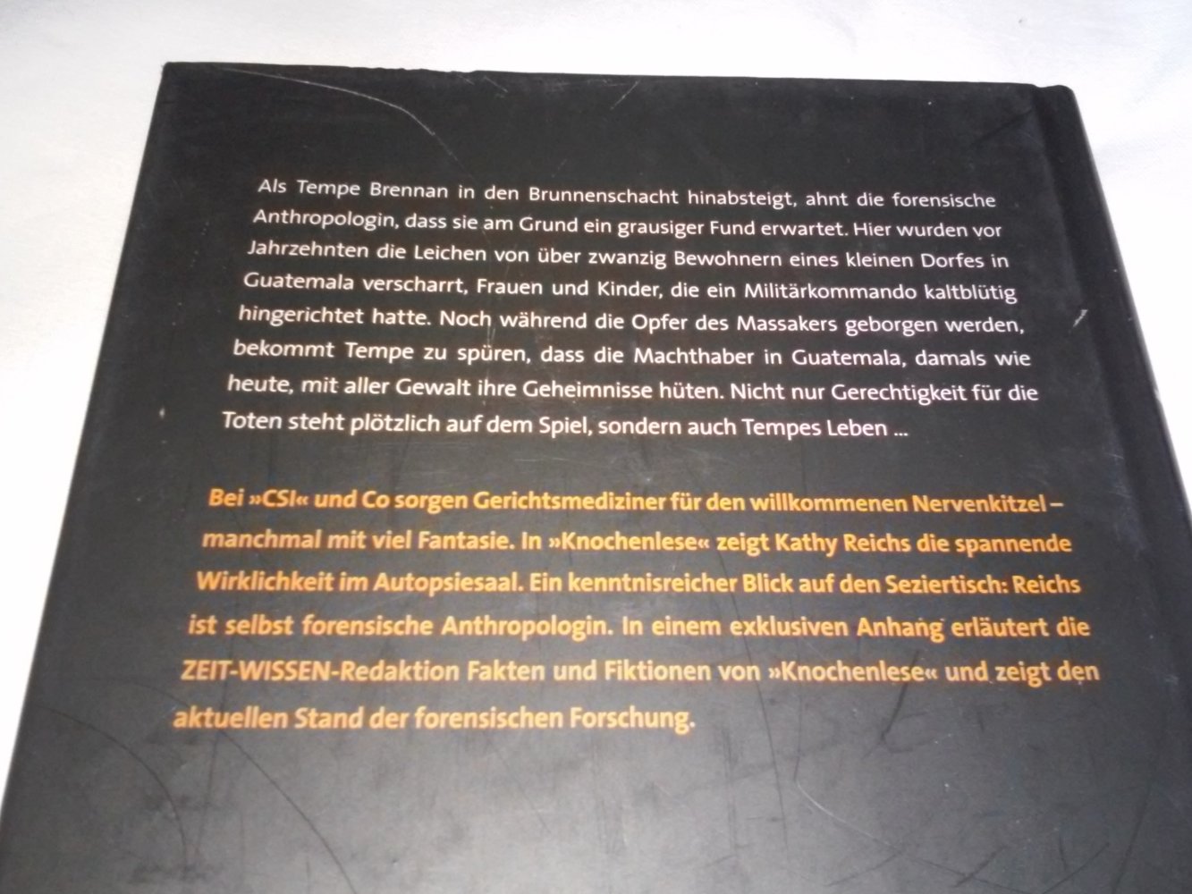 Knochenlese: Der Forensik-Krimi