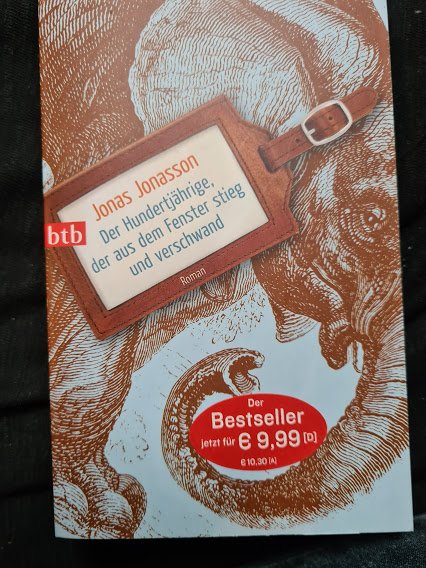 TB Der Hundertjährige der aus dem Fenster stieg und verschwand 