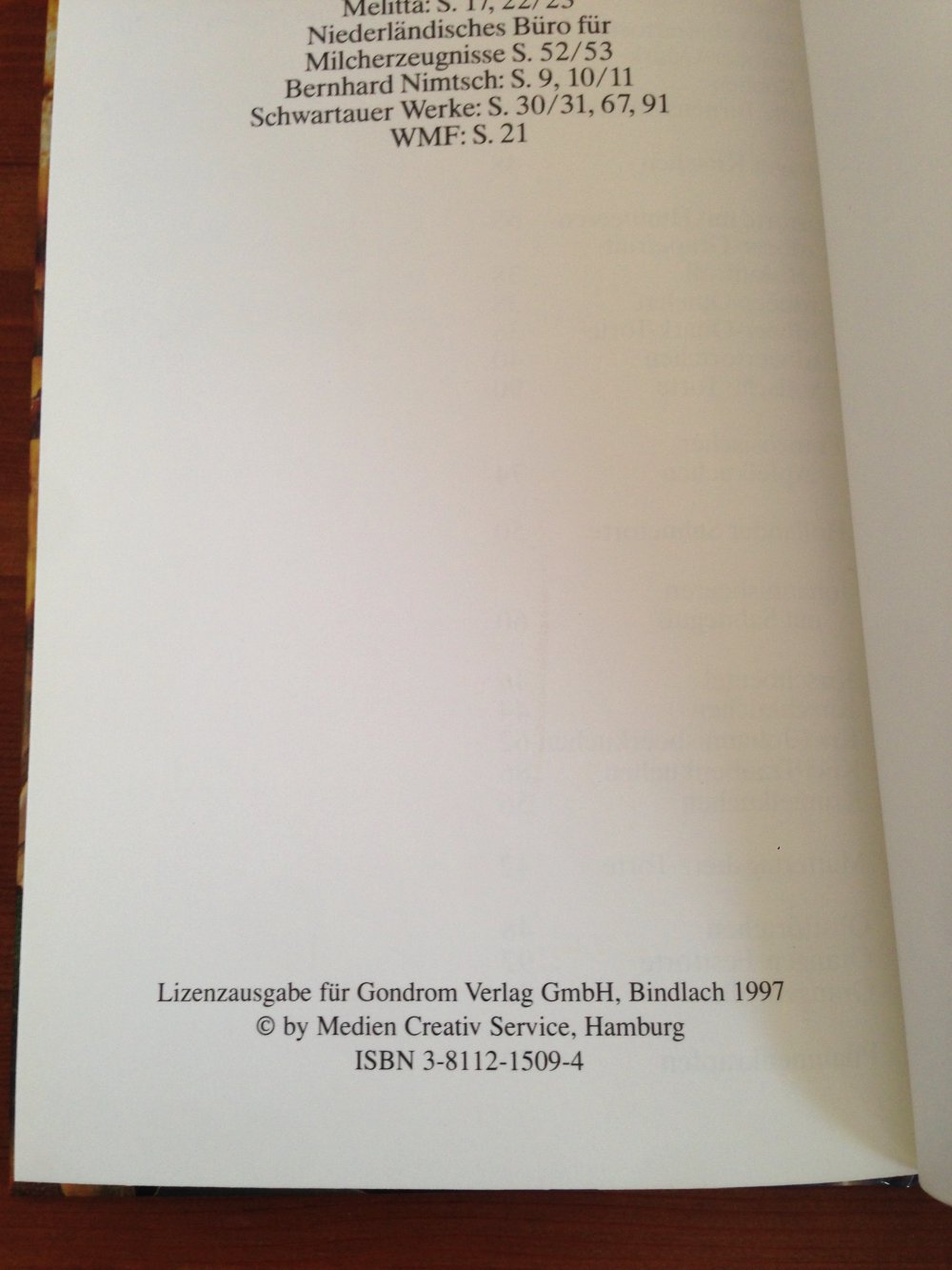 Backbuch mit klassischen Rezepten