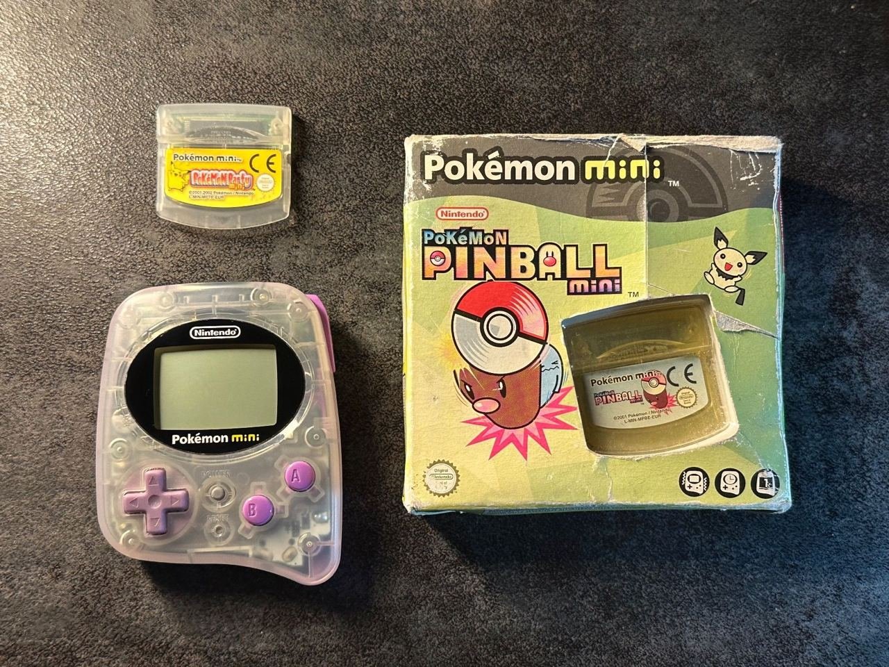 Nintendo Pokemon Mini-Konsole inkl. 2 Spielen!