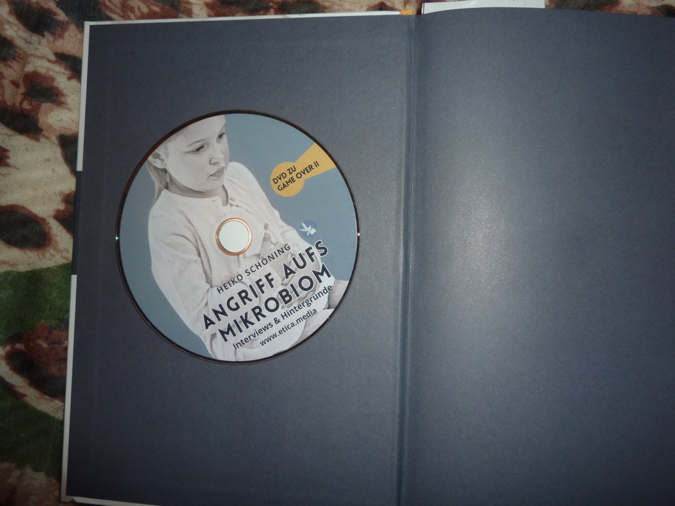 Buch Angriff aufs Microbiom Heiko Schöning Game Over II neuwertig mit DVD