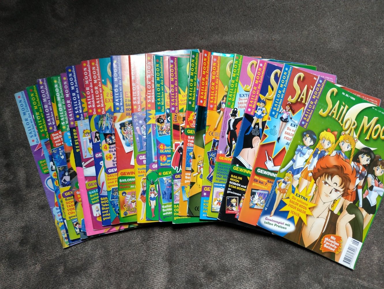 Sailor Moon Zeitschriften 74 Stück Sammlerstücke 1999 2000 2001 2002 Rar selten