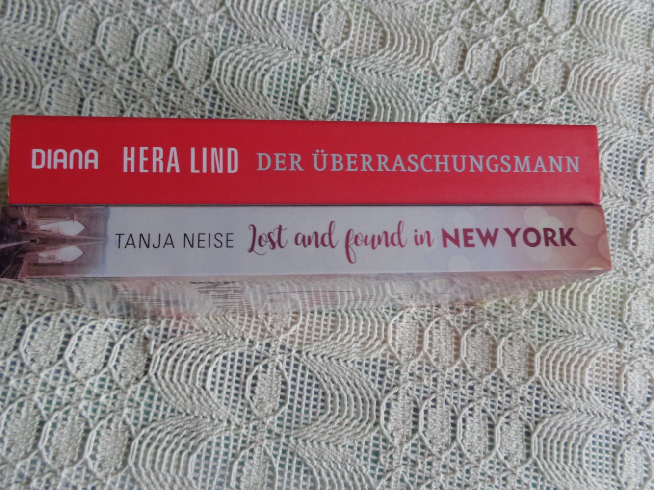 #Bücher, 2 Stück: Lost and found in New York/Der Überraschungsmann, 2 St. 5,00 Euro