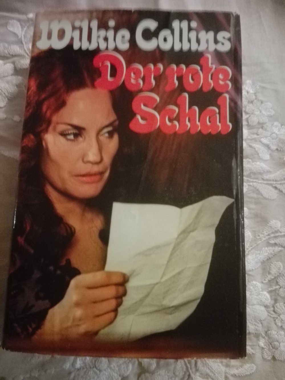Der rote Schal