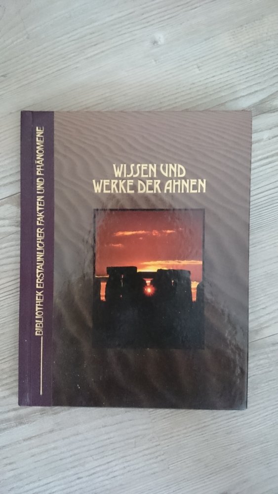 Wissen und Werke der Ahnen (Deutsch) Gebundene Ausgabe 