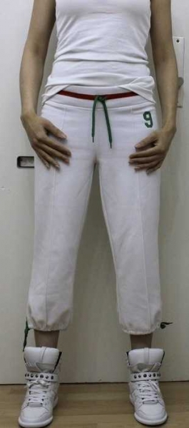 Sporthose L.O.G.G. mit Bundfalte H&M Trainingshose dick Jogginghose Weiß Rot Grün