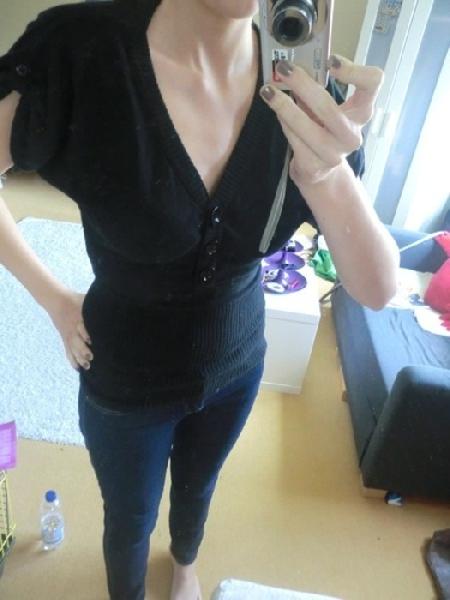 schwarzes Fledermausshirt