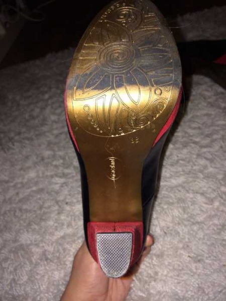 High Heels, rot, einmal getragen