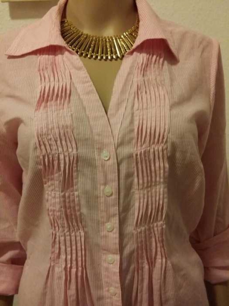Super schöne Bluse mit leichte Streifen / TCM