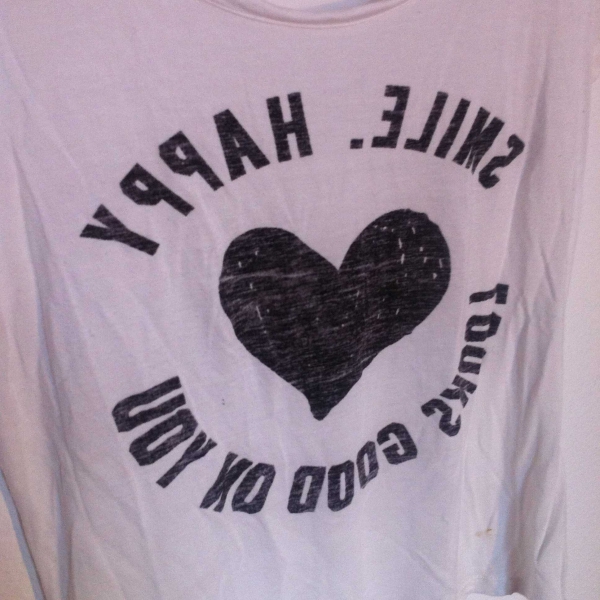 T-Shirt Aufschrift Aufdruck Herz / ONLY 