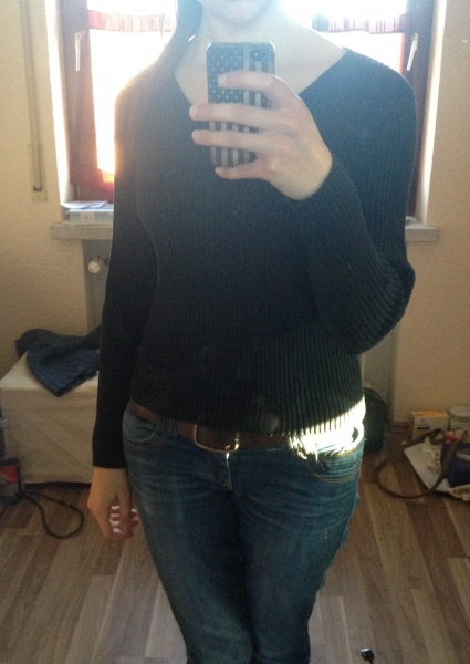 schwarzer Pulli