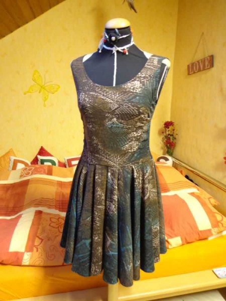 Unikat Tellerrock Kleid Skaterkleid Schlangenprint