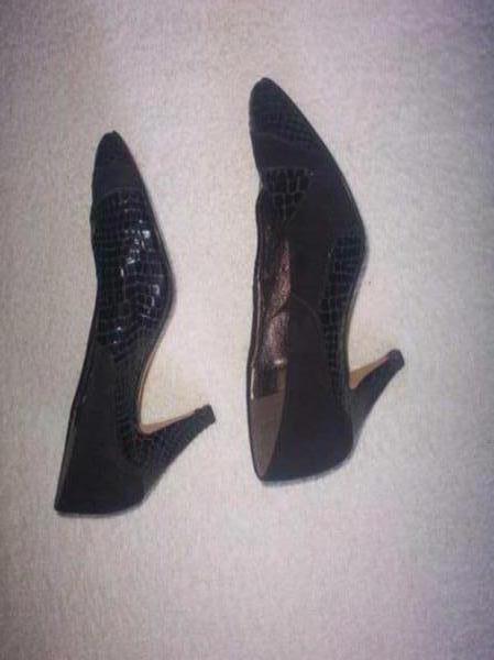 Schwarze Pumps
