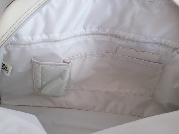 Weiße Adidas Tasche