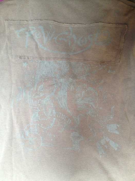 graues t-shirt