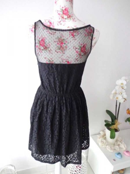 Spitzenkleid schwarz mit Strass von Pinky