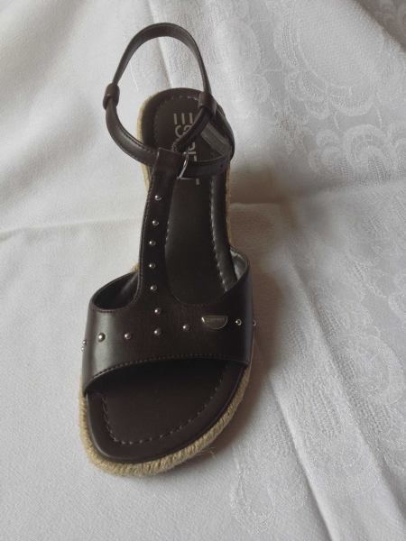 Wunderschöne und sommerliche Wedges von Esprit