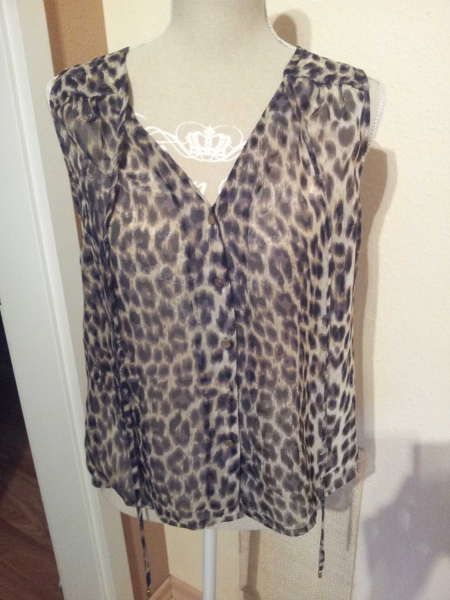Bluse im Leo Look