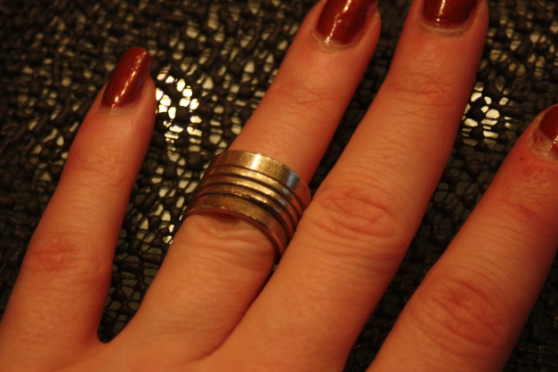Silberfarbener Ring, Bijou Brigitte