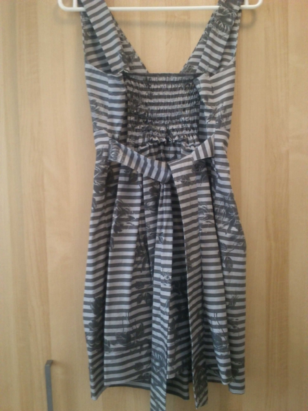 Kleid mit Blumen