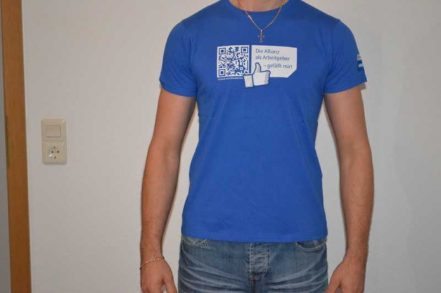Blaues Allianz T-Shirt
