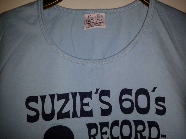 Blaues T-Shirt mit Spruch