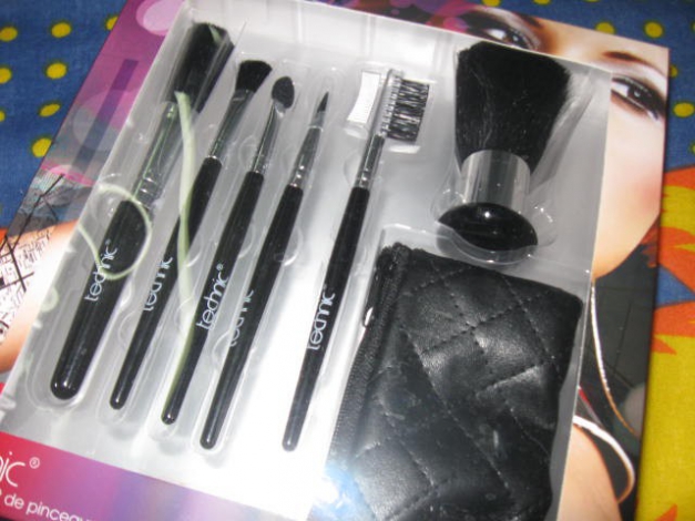 *** NEU ~ Pinselgeschenkset inkl. kleines Schlüsseletui ***