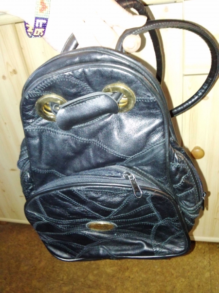 Kleiner Patchwork Rucksack schwarz, ovale Form / River Lee Collection 