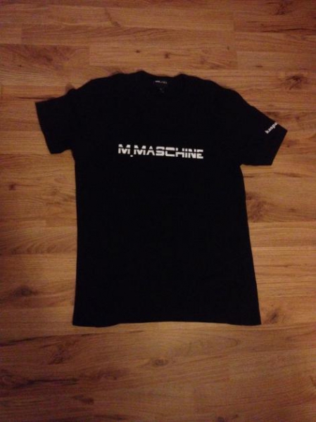 Schwarzes Shirt M.Maschine