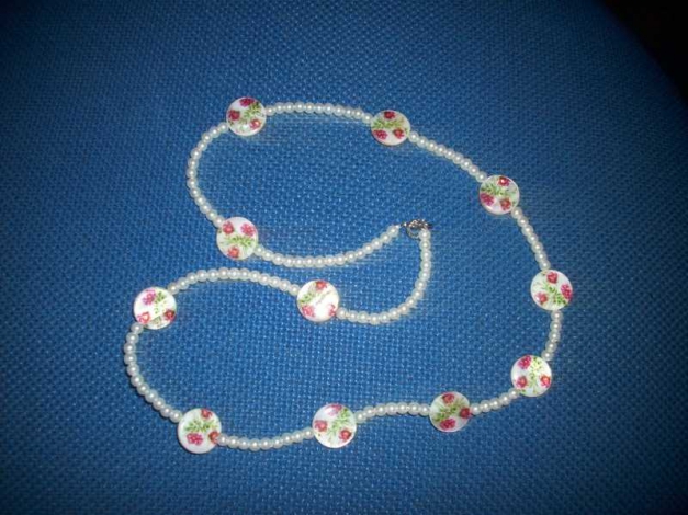 Zauberhaftes Armband, Perlmuttplatten mit Blumen