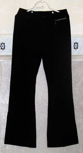 Schwarze Stoffhose  Schlaghose