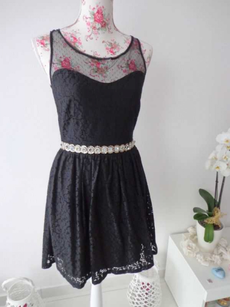 Spitzenkleid schwarz mit Strass von Pinky