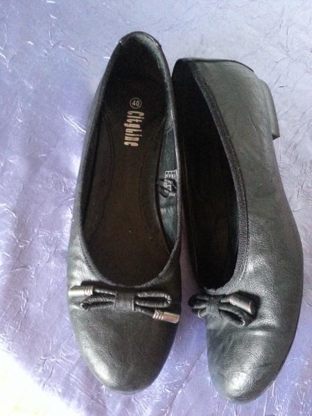 Schwarze Ballerinas