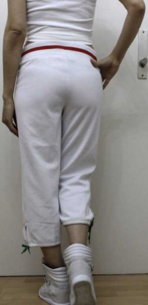 Sporthose L.O.G.G. mit Bundfalte H&M Trainingshose dick Jogginghose Weiß Rot Grün