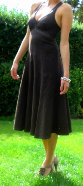 Festliches Benetton-Kleid