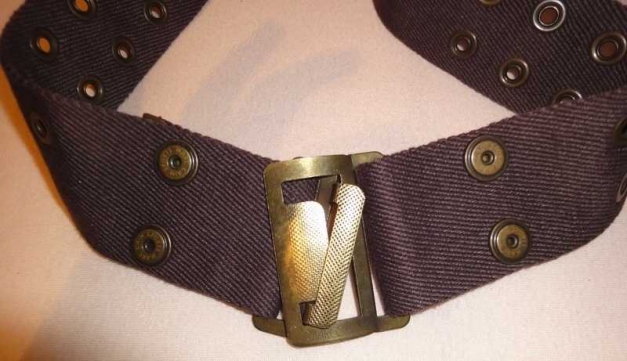 Marc Cain Lochnieten-Gürtel (Originalpreis 99€)