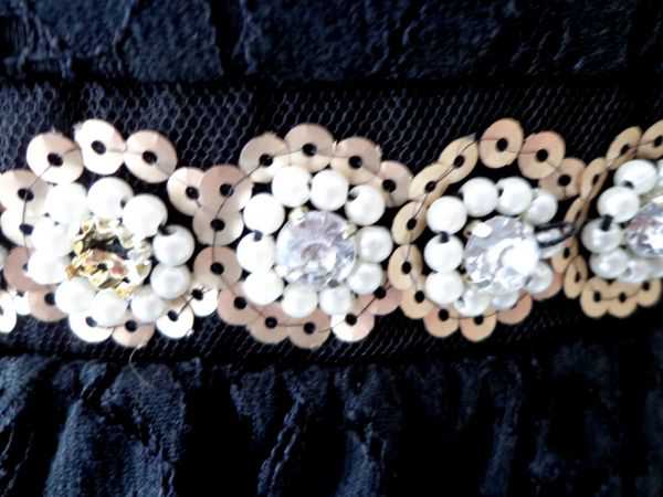 Spitzenkleid schwarz mit Strass von Pinky