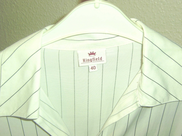 Schöne weiße Bluse mit dünnen Streifen Gr. 40 von Kingfield