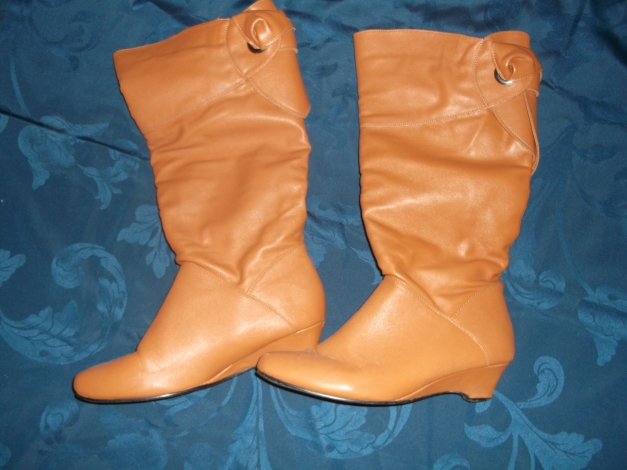 hellbraune Winterstiefel mit Keilabsatz ;) Gr.40