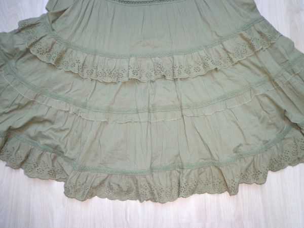 Vero Moda Stufenrock khaki mit Spitze Lochstickerei