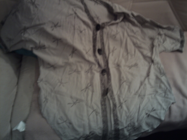 khakifarbene Bluse