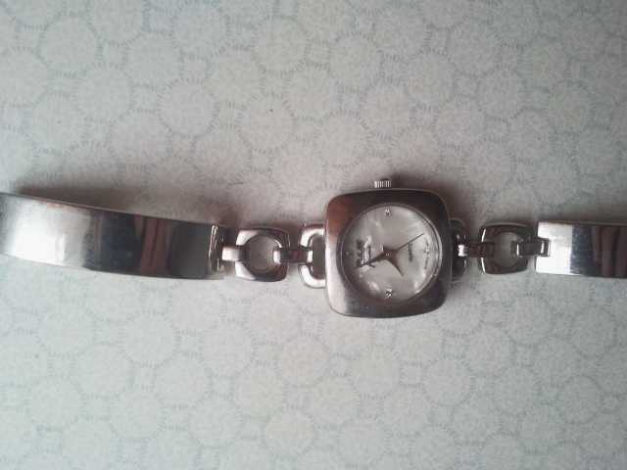 Armbanduhr