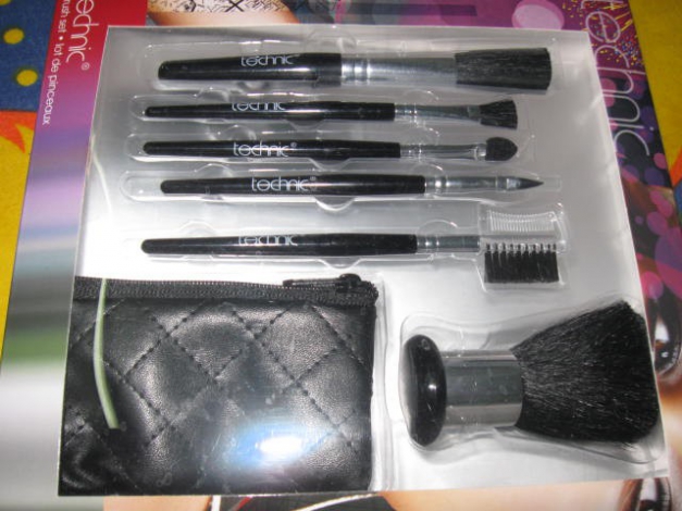 *** NEU ~ Pinselgeschenkset inkl. kleines Schlüsseletui ***