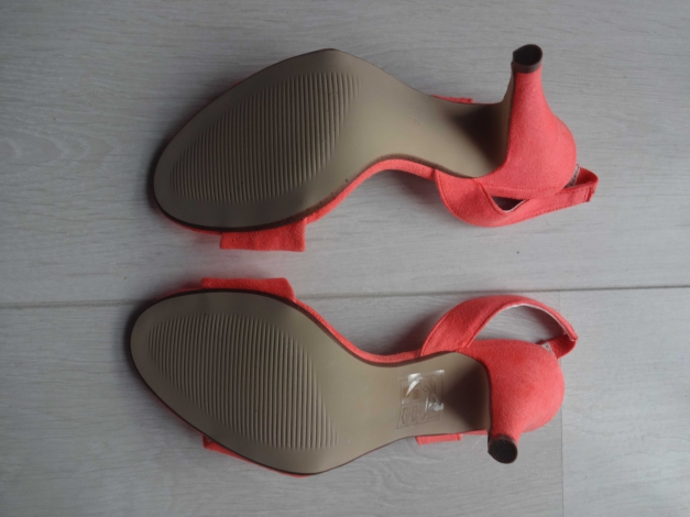 Neue Sandaletten, koralle  Gr. 38 H&M