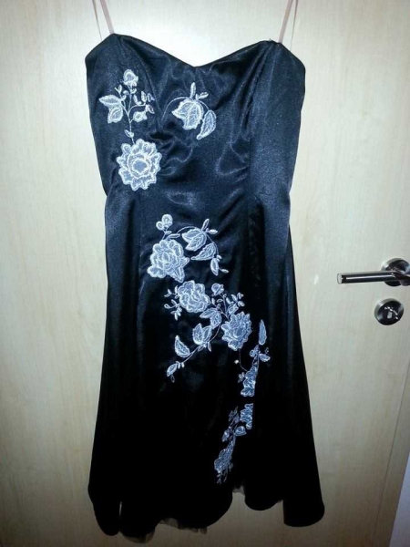 Trägerloses Ballkleid Cocktailkleid